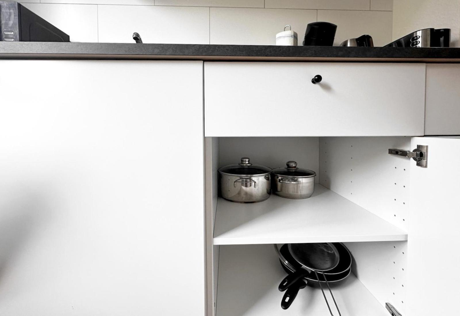 Vaz Apartments E01 Kueche, Tv, Netflix, Ca 15 Min Messe U Hbf เอสเซน ภายนอก รูปภาพ